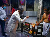 Religious places reopen for devotees in Maharashtra