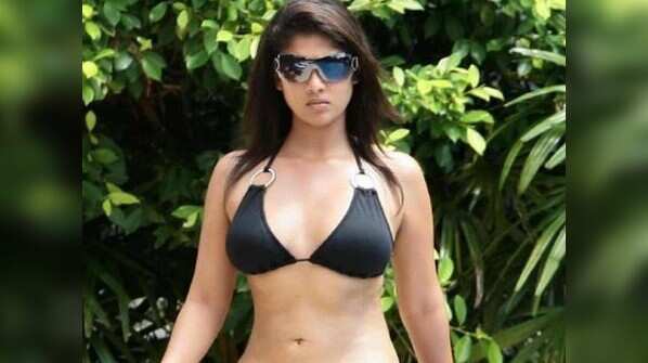 Stylish gangster in 'Billa'