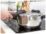 ​Check your pressure cooker before using