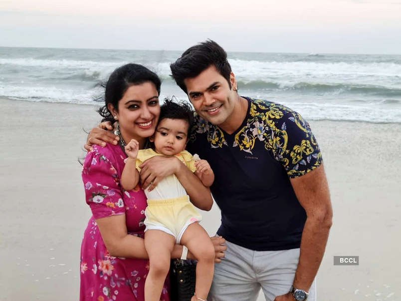 Sriranjani Sundaram To Nisha Ganesh A Look At Tv Celebs Who Made Successful Comebacks Post Maternity Break The Times Of India Following the baby shower function for nisha, ganesh has posted some photos and also penned a heartwarming note for his wife. sriranjani sundaram to nisha ganesh a