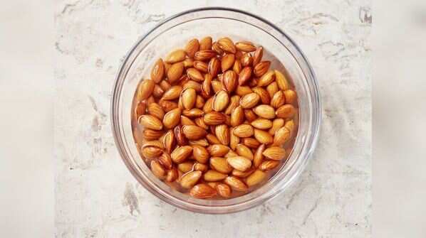 How to soak almonds?