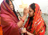 Chhath Puja celebrations begin with COVID-19 precautions