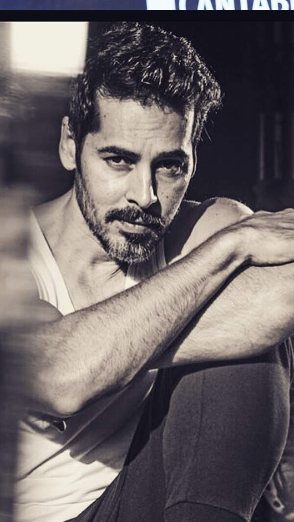 Dino Morea Wallpapers