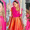 Article image for: <i class="tbold">sana</i> Khan shares adorable pictures from her mehendi ceremony
