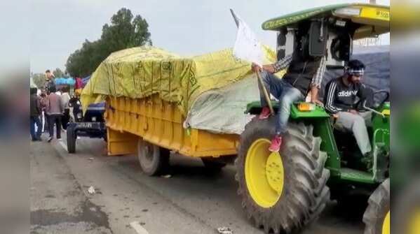 'Delhi Chalo': Farmers protest at Delhi-Haryana border