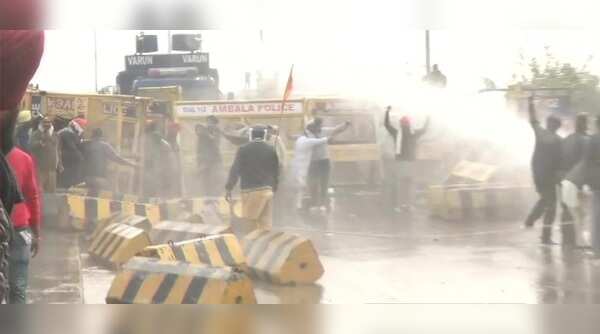 'Delhi Chalo': Farmers protest at Delhi-Haryana border