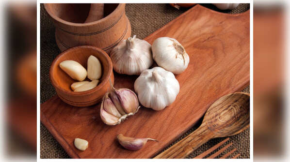 Why should you eat garlic in winters?