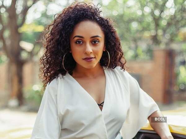 Pearle Maaney Stills