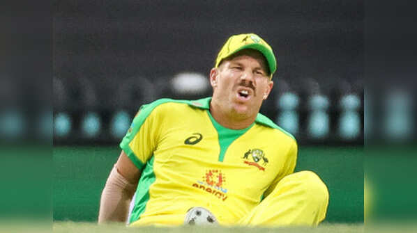 Concern for Australia as Warner suffers groin injury