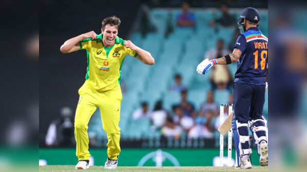 Smith's sensational catch ends Iyer's stay