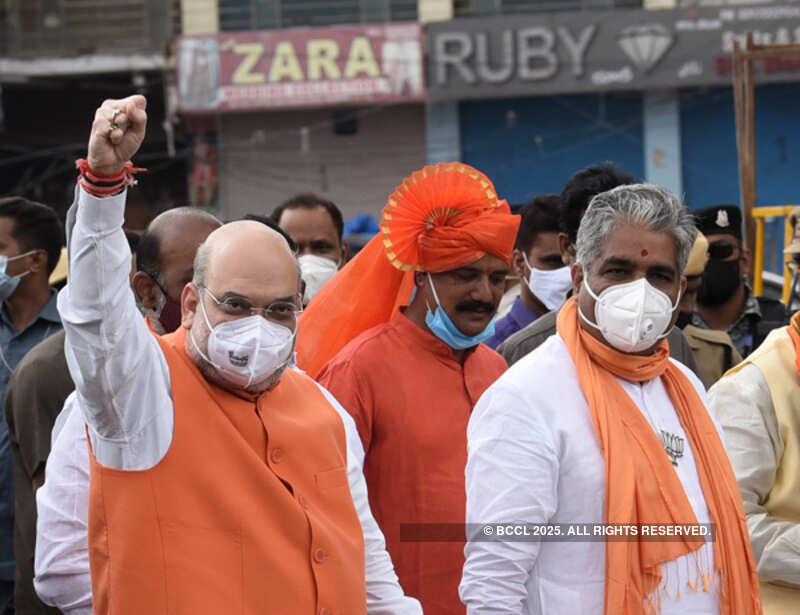 GHMC polls: Amit Shah holds roadshow in Hyderabad