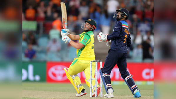 Skipper Finch leads Aussie chase