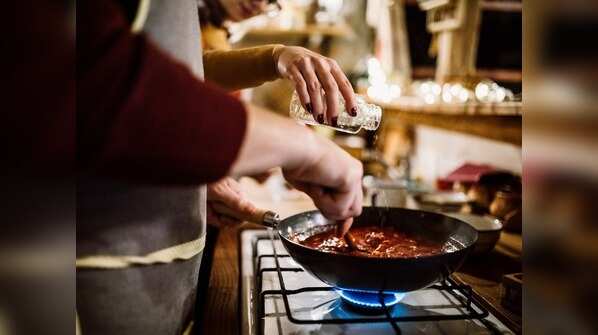 Slow cook meat