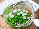 ​Blanching veggies