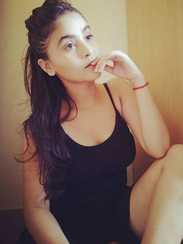 Riya Shukla Photos