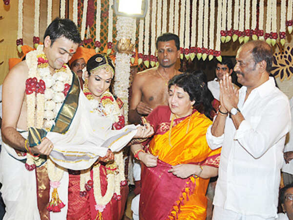 Soundarya Rajnikanth Photos