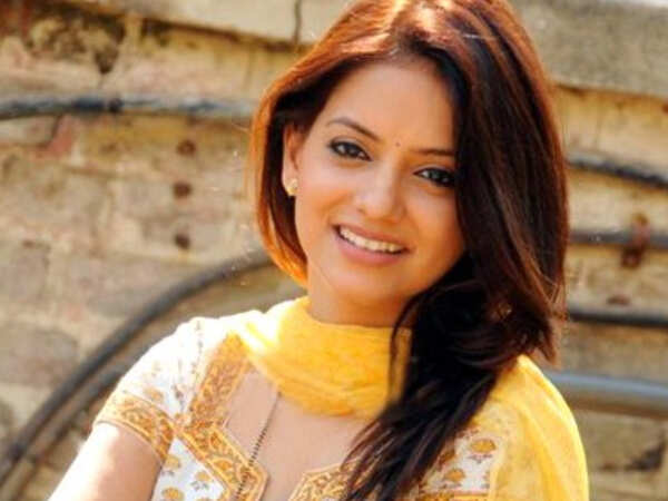 Kadambari Kadam Wallpapers