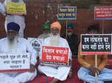 Farmers intensify protest against farm laws