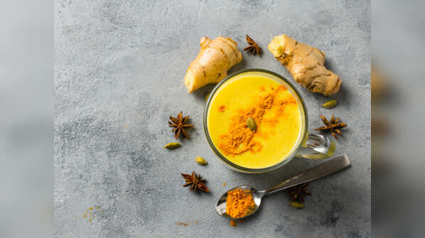 Orange turmeric smoothie