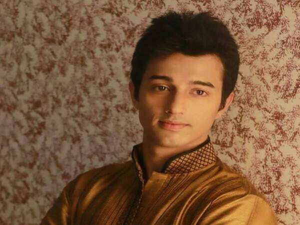 Aryann Bhowmik Photos