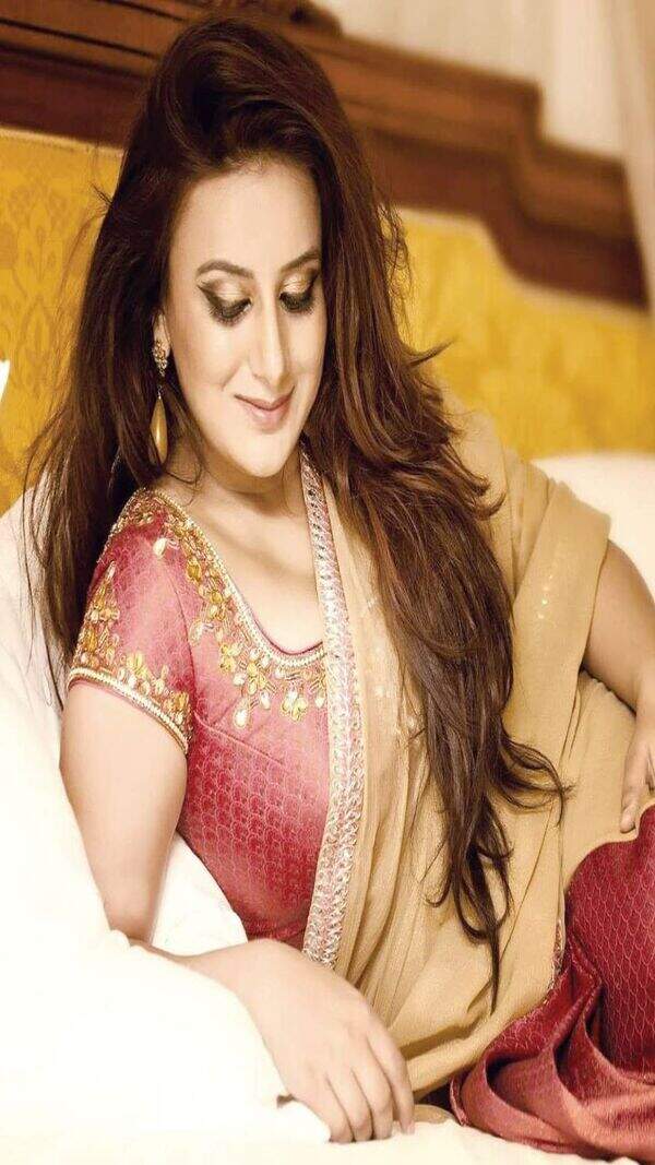 Pooja Gandhi Pictures