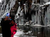 Severe cold wave sweeps Kashmir Valley