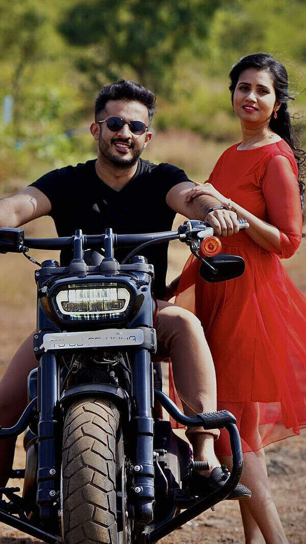 Anchor Ravi Stills