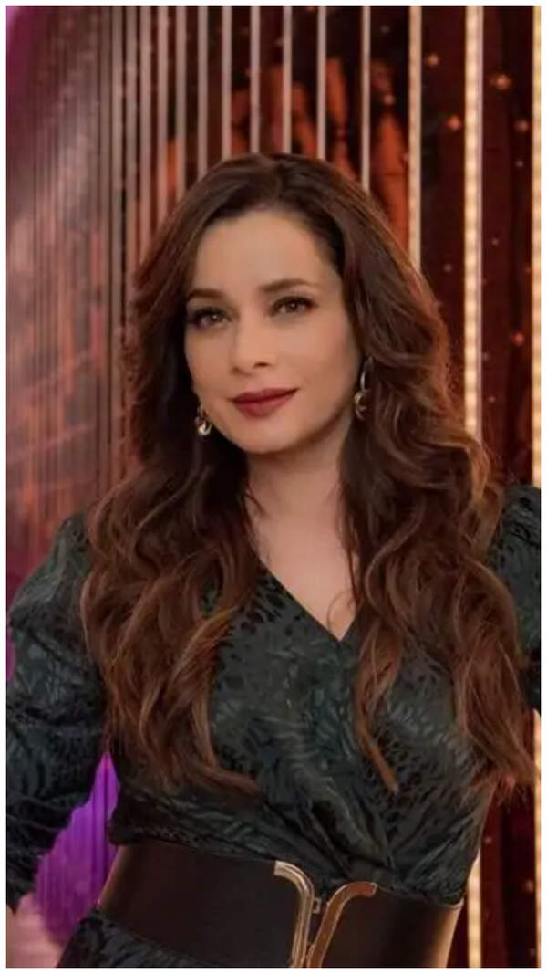 Neelam Kothari Stills