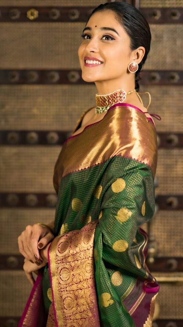 Regina Cassandra Stills