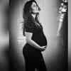 Article image for: Some stunning <i class="tbold">maternity photoshoot</i>s over the years