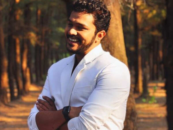 Suyash Tilak Photos