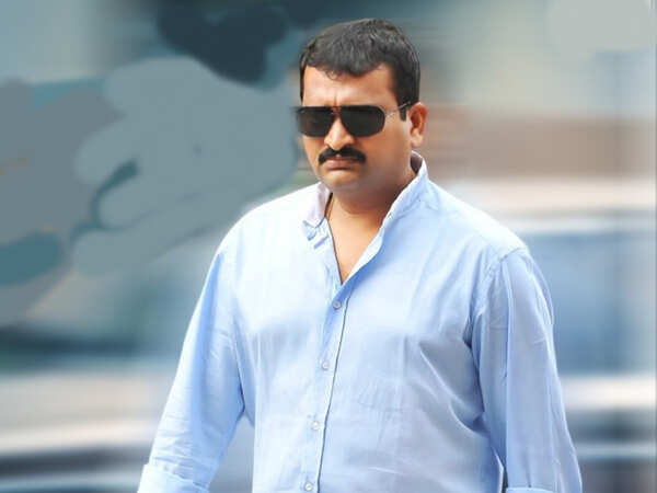 Bandla Ganesh Wallpapers