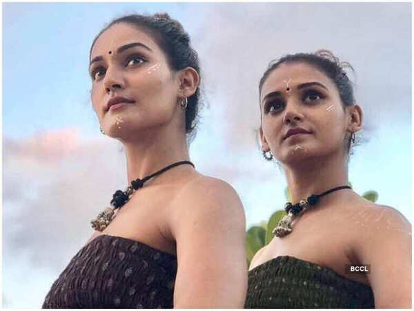 Shakti Mohan Stills
