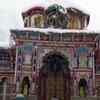 Article image for: Watch: White sheet of thick snow covers Badrinath Temple