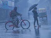 Moderate to heavy rain lashes parts of India