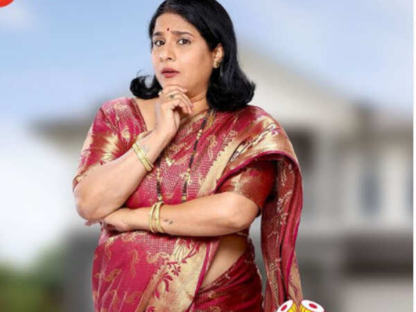 Shubhangi Gokhale Pictures