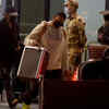 Shah Rukh made a quick exit from the airport