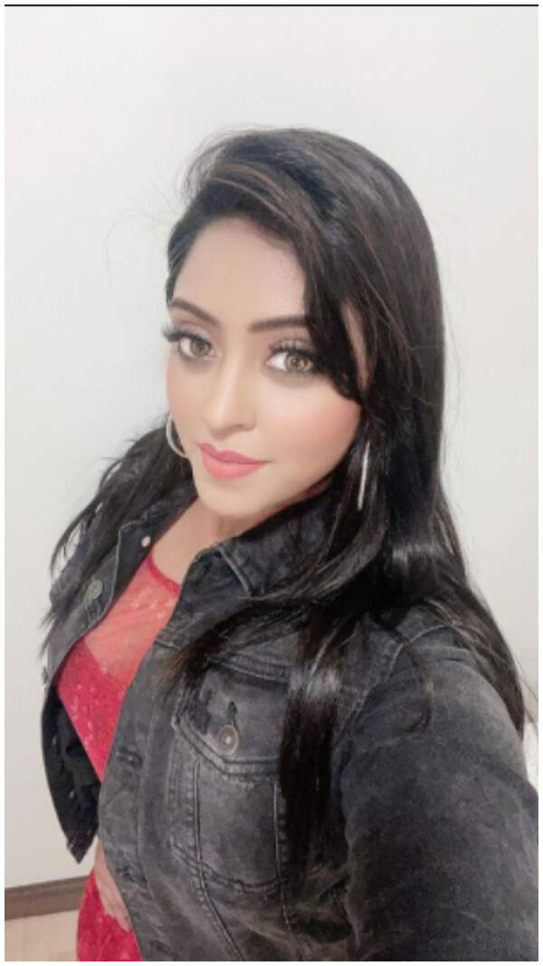 Shubhi Sharma Stills