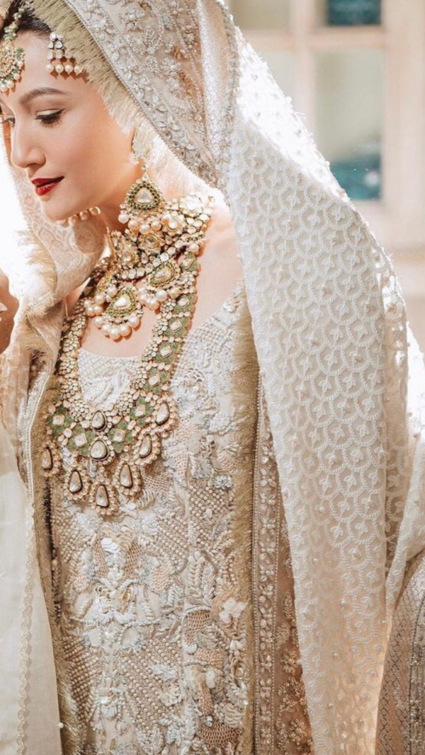 Gauhar Khan Pictures