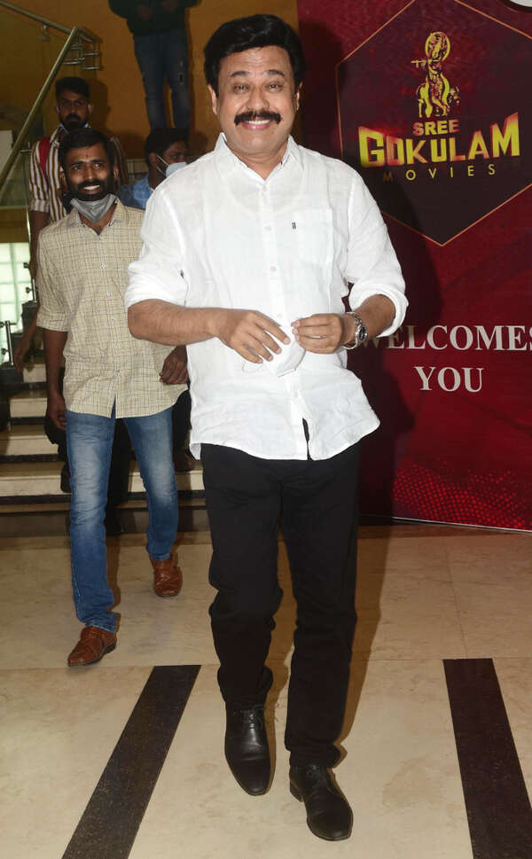 Vinayan Pictures