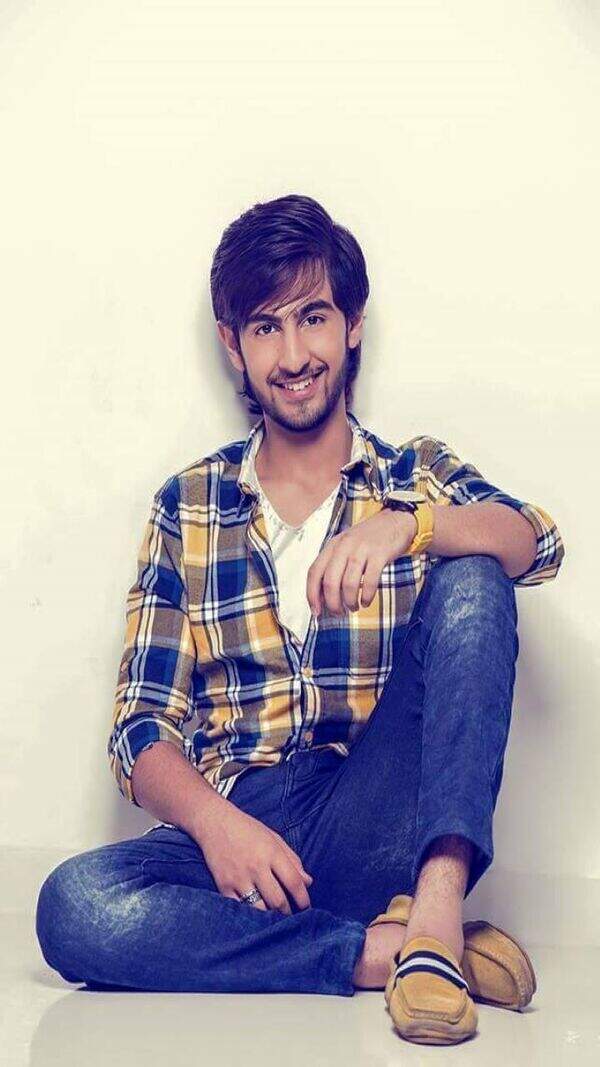 Zaid Khan Photos