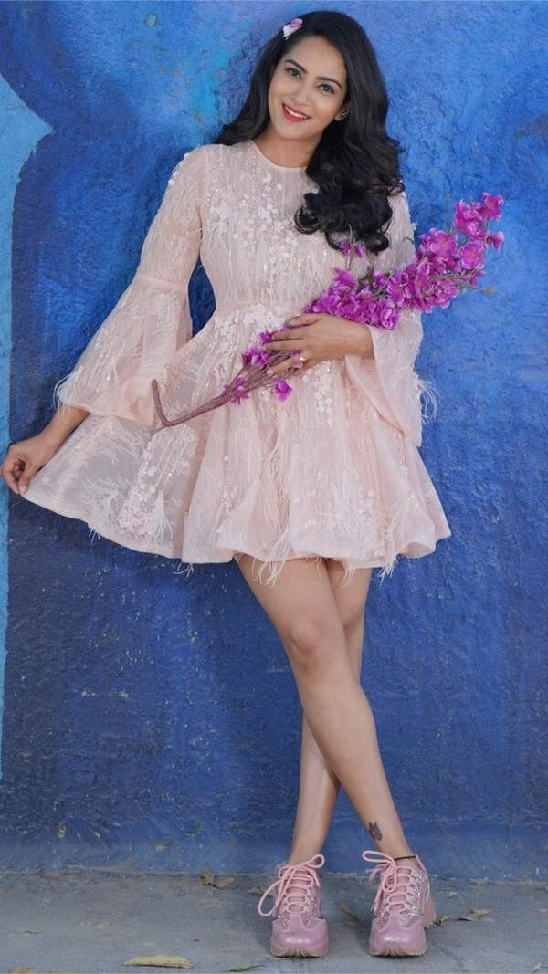 Himaja Pictures