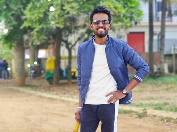 Kirik Keerthi Pictures