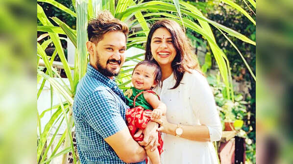 Nakhul Jaidev - Sruti