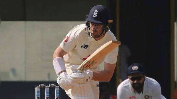 England score 578-8