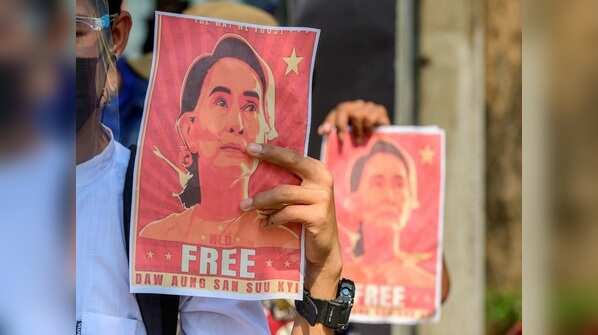 Thousands protest in Myanmar