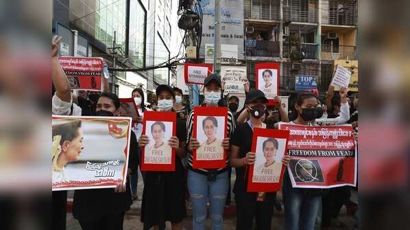 Thousands protest in Myanmar
