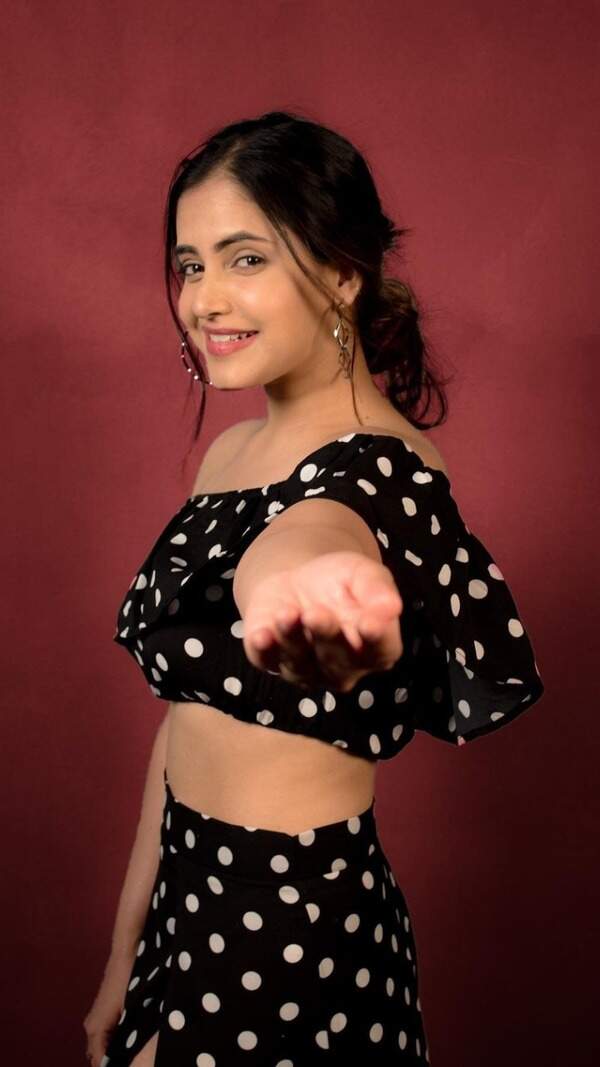 Shruti Prakash Pictures