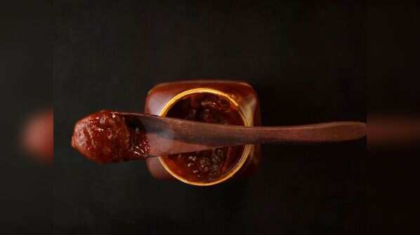 Loosen thick sauce