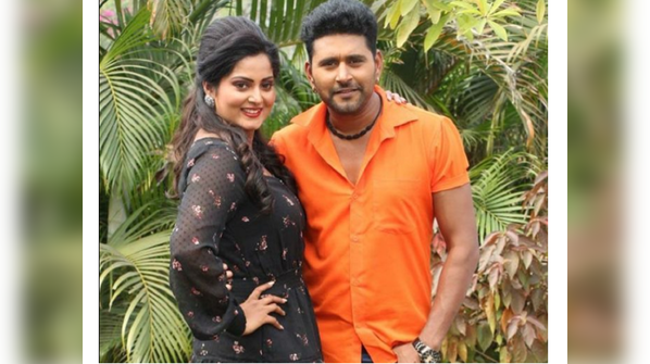 Anjana Singh - Yash Kumar